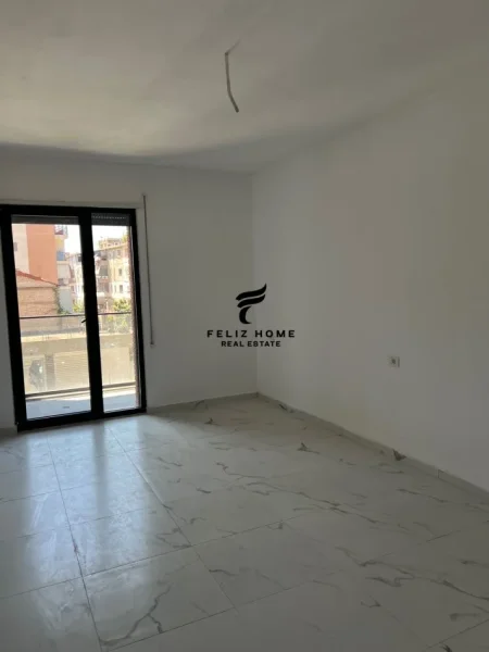 Tirane, shitet apartament 2+1 Kati 2, 122 m² 170.000 € (KINOSTUDIO)
