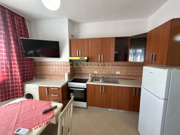 Tirane, jepet me qera apartament 2+1 Kati 10, 85 m² 480 € (don bosko)