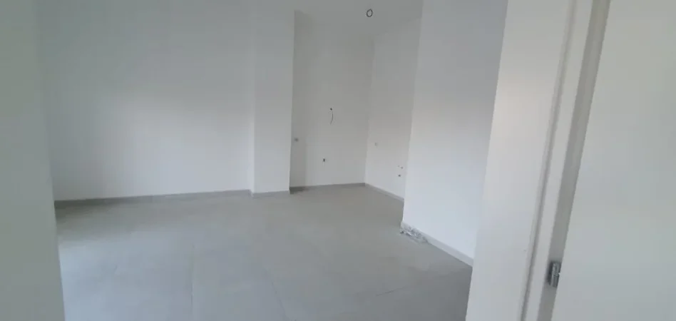 Durres, shitet apartament 1+1 Kati 1, 65 m² 78.000 € (Golem)