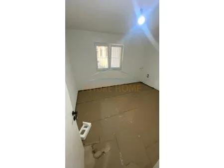 Shitje, Apartament 1+1, rruga Bardhyl, Tiranë. AREA42578