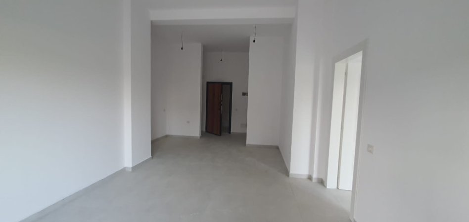 Golem, shitet apartament 1+1 Kati 1, 66 m² 79.200 € (Gplem)