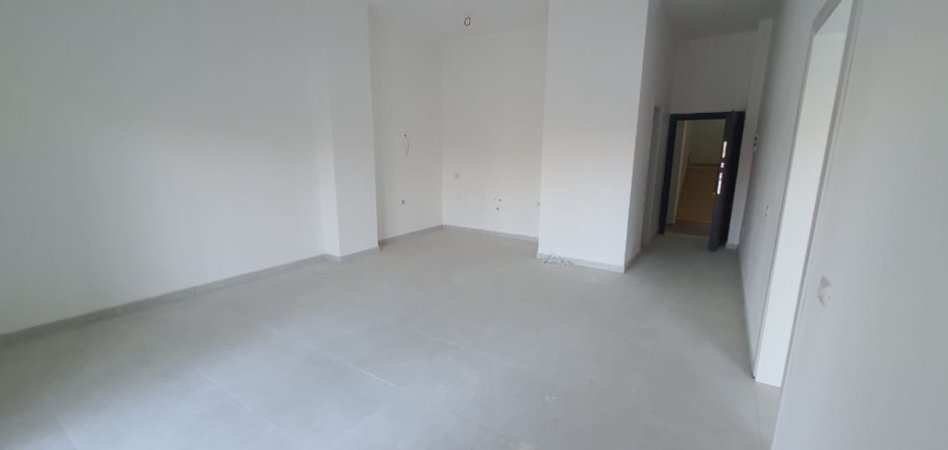 Golem, shitet apartament 1+1 Kati 1, 66 m² 79.200 € (Gplem)