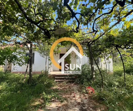 Shkoder, shitet shtepi 2+1 Kati 0, 530 m² 70.000 € (GRUDE)