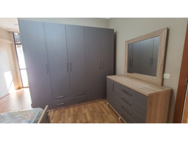 Tirane, jepet me qera apartament 2+1 Kati 8, 95 m² 800 € (hipoteka)
