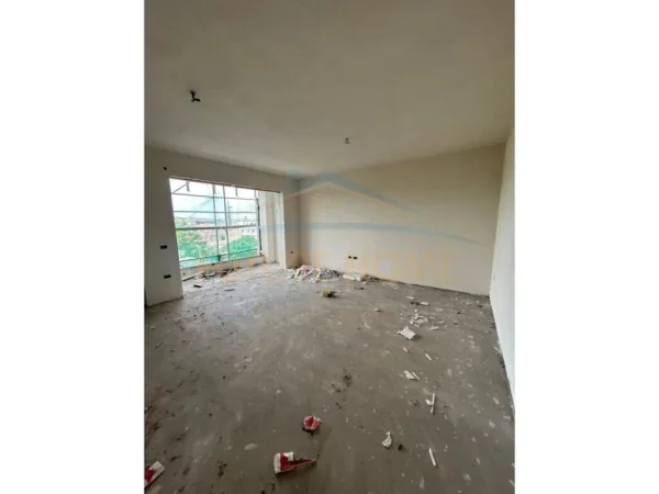 Tirane, shitet apartament 2+1+Ballkon Kati 7, 89 m² 138.000 € (Bulevardi i Ri)