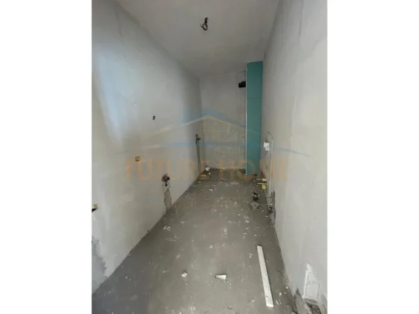 Tirane, shitet apartament 2+1+Ballkon Kati 7, 89 m² 138.000 € (Bulevardi i Ri)