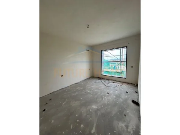 Tirane, shitet apartament 2+1+Ballkon Kati 7, 89 m² 138.000 € (Bulevardi i Ri)