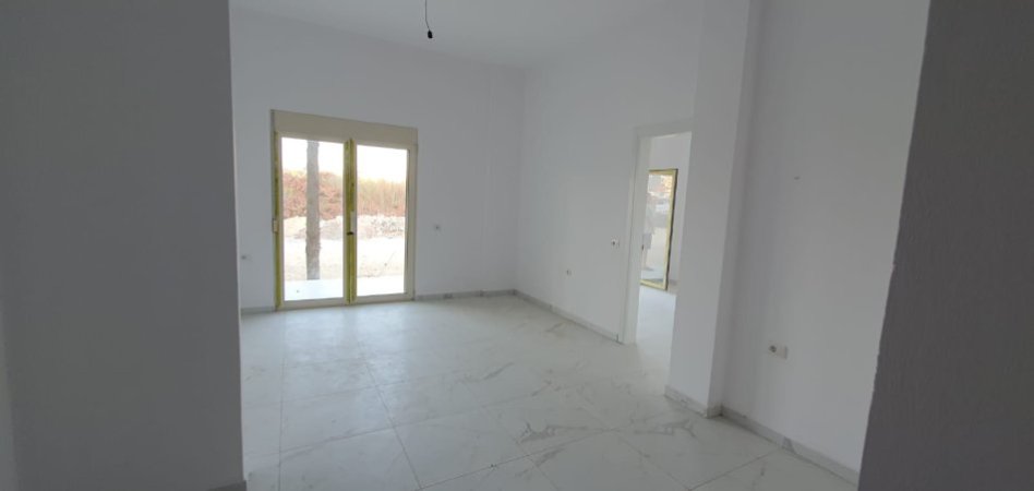Golem, shitet apartament 1+1 Kati 1, 70 m² (Golem)
