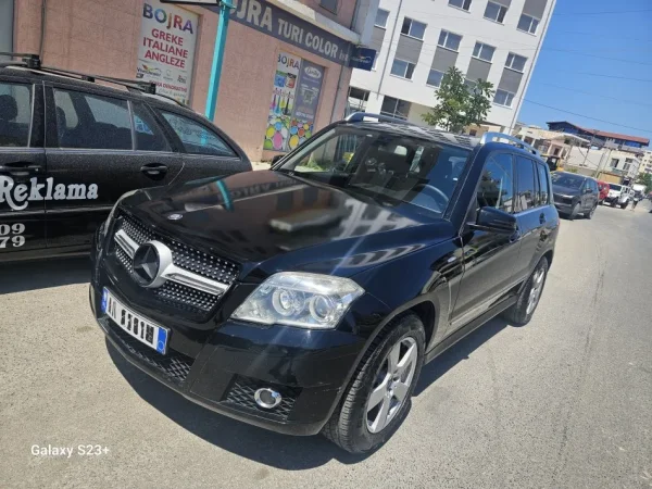 Durres, shitet SUV | Fuoristrad | Xhip Mercedes Benz GLK 220cdi Nafte, e zeze automatik Klima 7.000 €