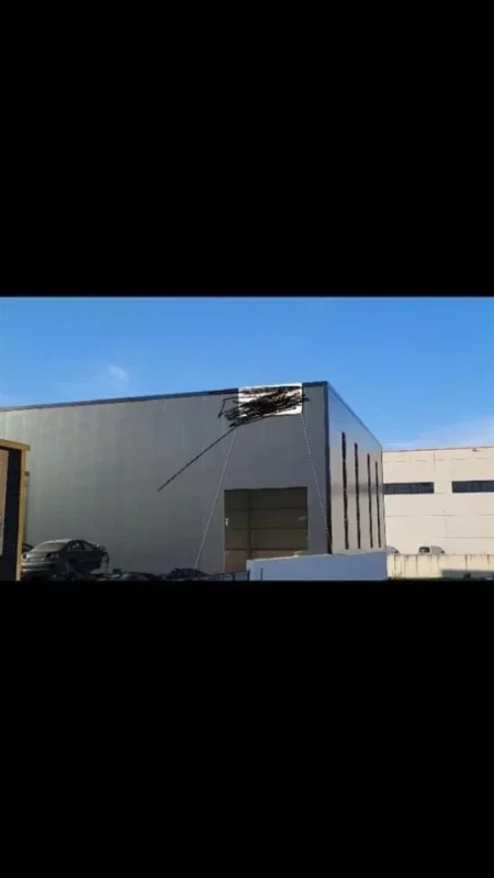 Tirane, jepet me qera magazine Kati 0, 550 m² 3.500 € (AUTOSTRADA TIRAN DURRES)