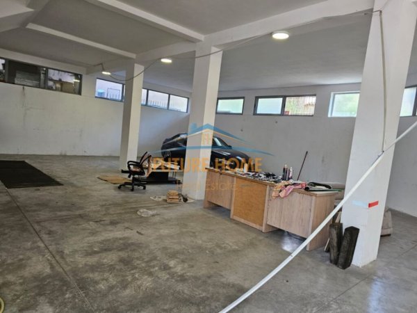Tirane, jepet me qera ambjent biznesi Kati 0, 140 m² 800 € (Rruga Bardhyl)