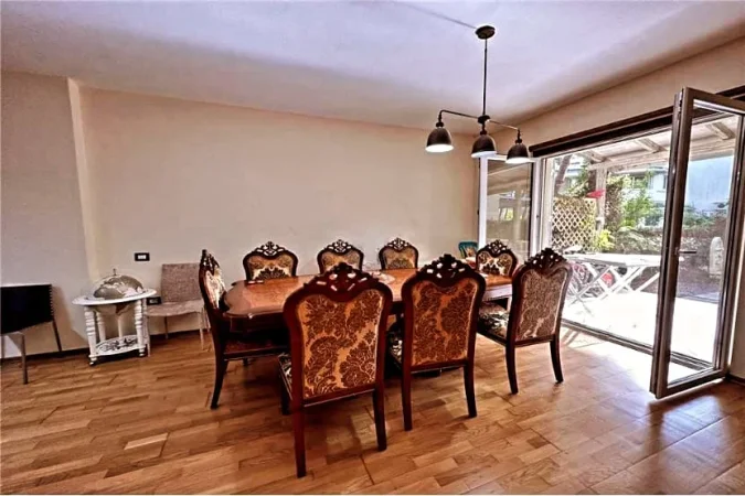 Gjiri Lalezit | Hamallaj, shitet Vile 3+1 , 220 m² (Lalez)