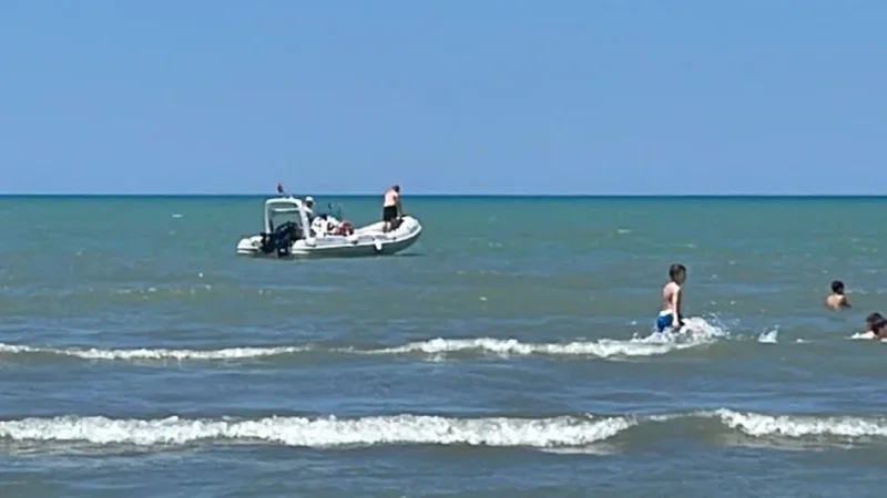 Durres, shes gomone BARKE GOMONE , 22000 €