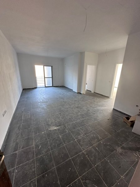 Durres, shitet apartament 2+1+Ballkon Kati 3, 99 m² 105.000 € (Golem)