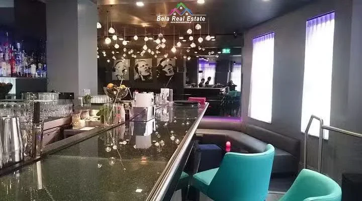 Tirane, jepet me qera Kati 0, 175 m² 1.300 € (ASTIR)