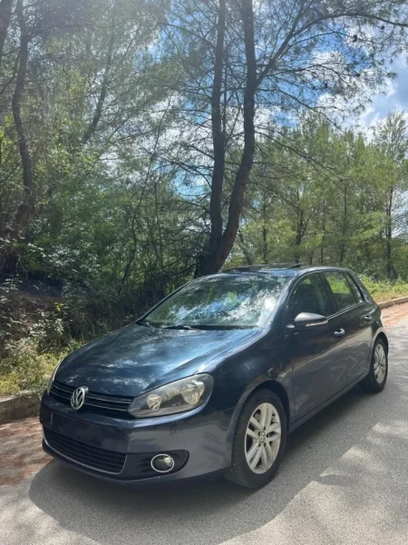 Elbasan, shes makine Volswagen Nafte, gri e erret automatik Klima