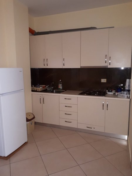 Durres, jepet me qera apartament 1+1 Kati 2, 50 m²