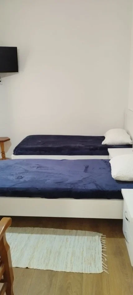 Tirane, jepet me qera garsonier Kati 1, 33m² 320 € (Inxhinieria e ndertimit)