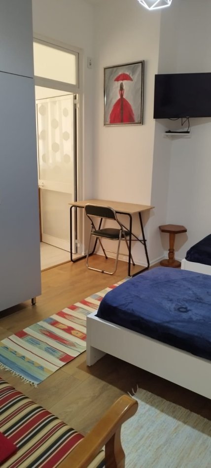 Tirane, jepet me qera garsonier Kati 1, 33m² 320 € (Inxhinieria e ndertimit)
