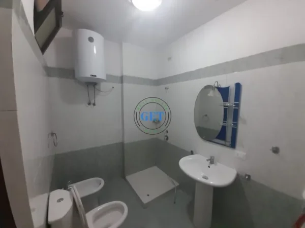Durres, shitet apartament 2+1+Ballkon Kati 9, 105 m² 90.000 € (Ish Rajoni, Durres)