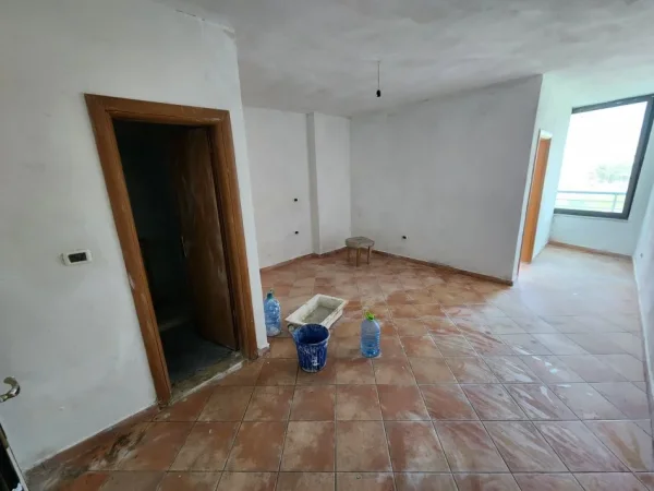 Durres, shitet apartament 1+1 Kati 4, 54 m² 42.000 € (Shkembi Kavajes)