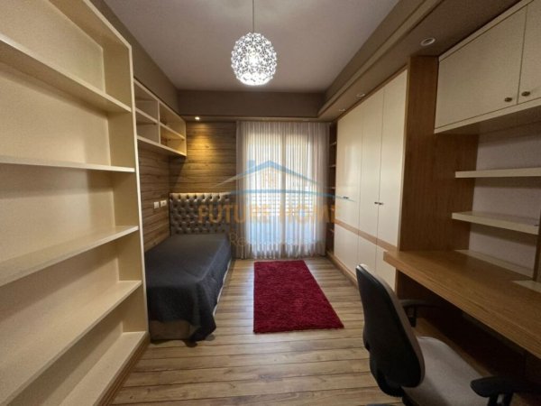 Tirane, shitet apartament Kati 3, 192 m² 590.000 € (Myslym Shyri)