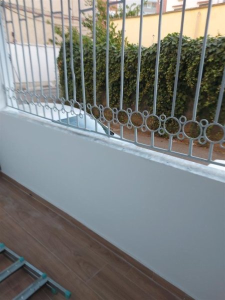 Tirane, jepet me qera apartament 1+1+Ballkon Kati 1, 70 m² 350 € (MATERNITETI I RI BRRYLI)