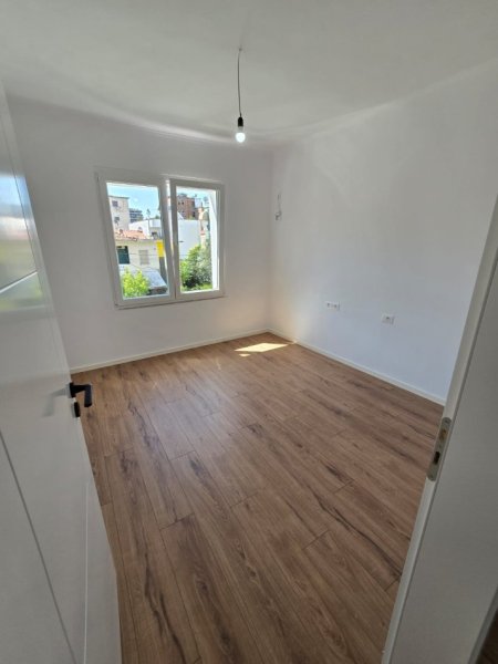 Tirane, shitet apartament 2+1 Kati 3, 73 m² 173.000 € (Prane Ambasades Amerikane)