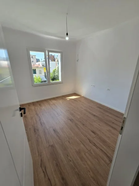 Tirane, shitet apartament 2+1 Kati 3, 73 m² 173.000 € (Prane Ambasades Amerikane)