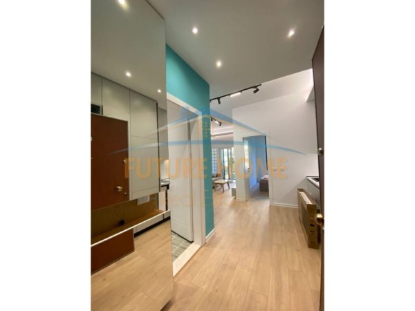Tirane, jepet me qera apartament 1+1+Ballkon Kati 2, 48 m² 550 € (Rruga Bill Klinton)