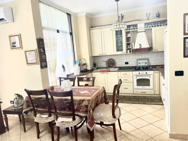 Shqiperi, shitet 1+1+Ballkon Kati 6, 78 m² 99.000 € (Fresk)
