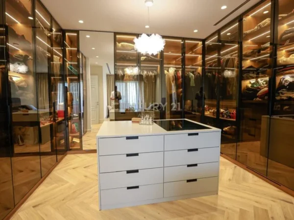 Tirane, shes apartament duplex Dublex Kati 1, 187 m² 480.000 € (ZGJERIMI I KODRES SE DIELLIT)