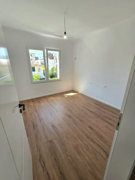 Tirane, shitet apartament 2+1 Kati 3, 73 m² 173.000 € (Ambasada Amerikane)