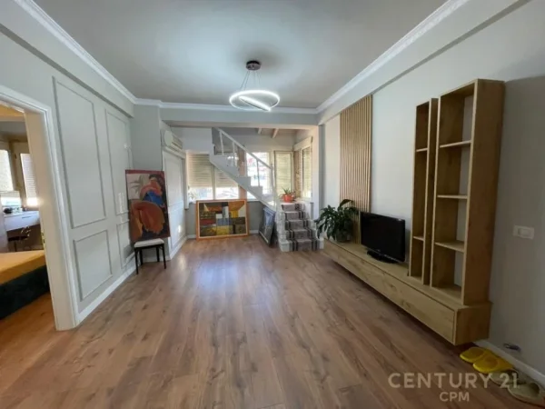 Tirane, shes apartament+verande | Penthouse 2+1+Aneks+Ballkon Kati 5, 114 m² 160.000 € (RRUGA BILL KLINTON Tirana, Albania)