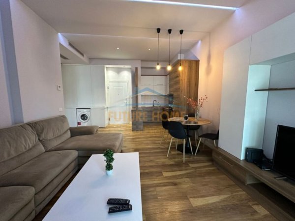 Tirane, jepet me qera apartament 1+1 Kati 4, 73 m² 700 € (Delijorgji)
