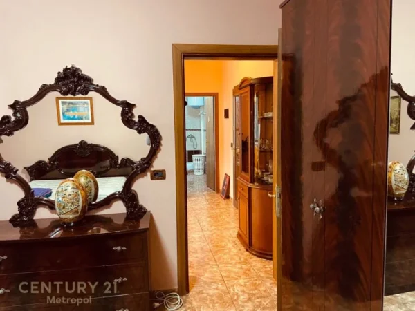 Tirane, jepet me qera apartament 1+1 Kati 3, 67 m² 500 € (sheshi willson)