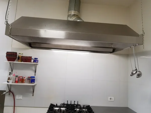 Tirane, shes Pajisje per restorant ose piceri te perdorura ne gjendje te mir 900 €