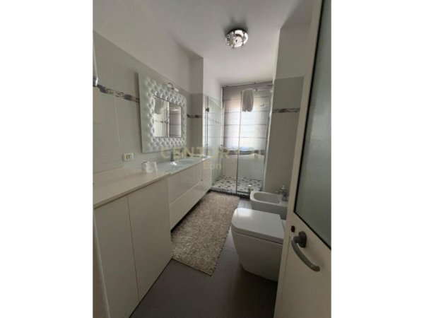 Durres, shitet apartament 2+1+Aneks+Ballkon , 115 m² 130.000 € (Prane shkolles Eftali Koci)