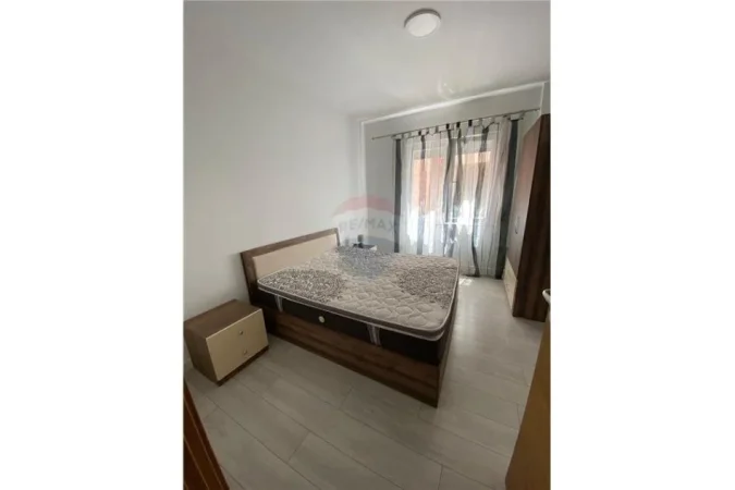 Tirane, jepet me qera apartament 2+1 , 90 m² 600 € (rruga peti - Liqeni i Thatë)