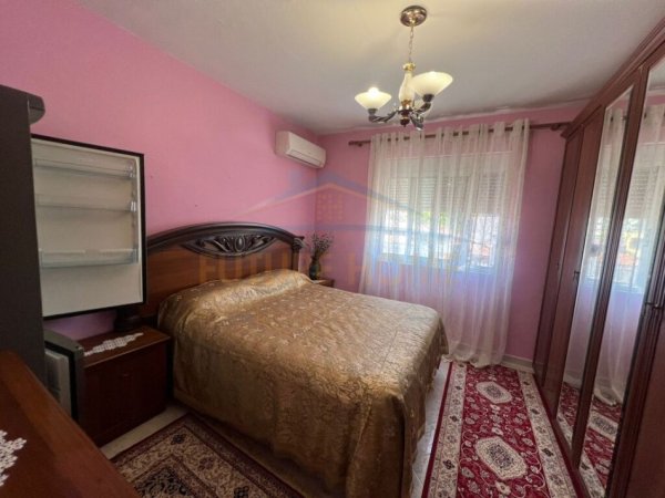 Tirane, shitet apartament 2+1 Kati 4, 75 m² 140.000 € (Ish Parku)