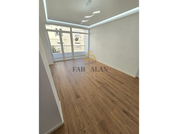 Tirane, shitet apartament 2+1 Kati 3, 71 m² 160.000 € (Ambasada Amerikane)
