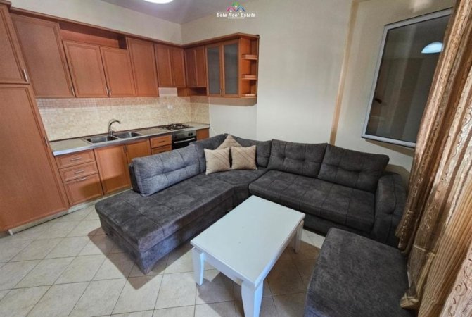 Tirane, jepet me qera apartament 1+1 Kati 6, 70 m² 450 € (rruga e dibres)