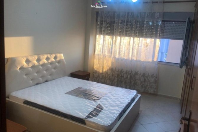 Tirane, jepet me qera apartament 1+1 Kati 6, 70 m² 450 € (rruga e dibres)