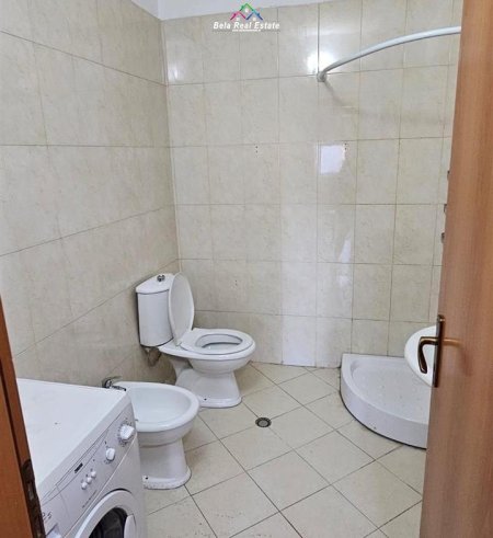 Tirane, jepet me qera apartament 1+1 Kati 6, 70 m² 450 € (rruga e dibres)