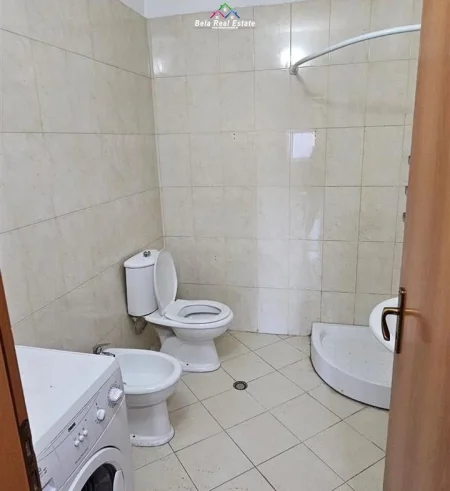 Tirane, jepet me qera apartament 1+1 Kati 6, 70 m² 450 € (rruga e dibres)