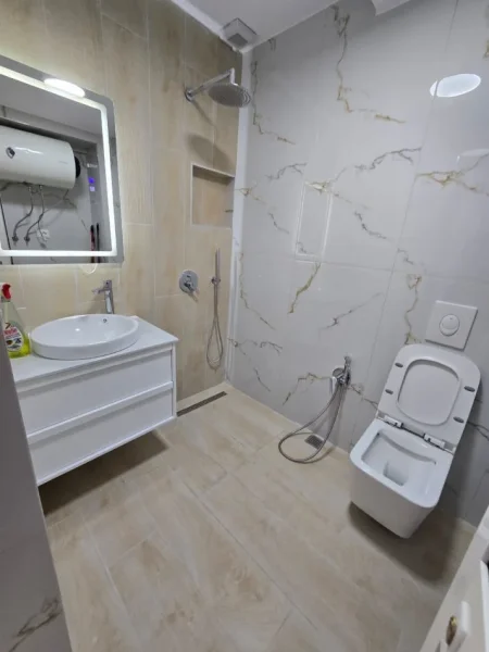 Tirane, shes apartament 2+1+Aneks+Ballkon Kati 3, 71 m² 160.000 € (ambasada Amerikane)
