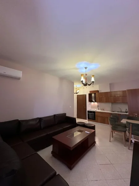 Vlore, jepet me qera apartament 1+1+Ballkon Kati 1, 70 m² 55 € 