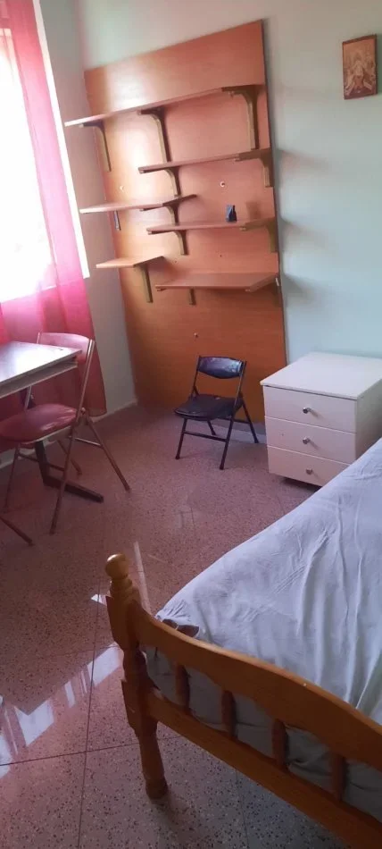 Tirane, jepet me qera apartament 2+1 Kati 5, 110 m² 400 € (Oxhaku)