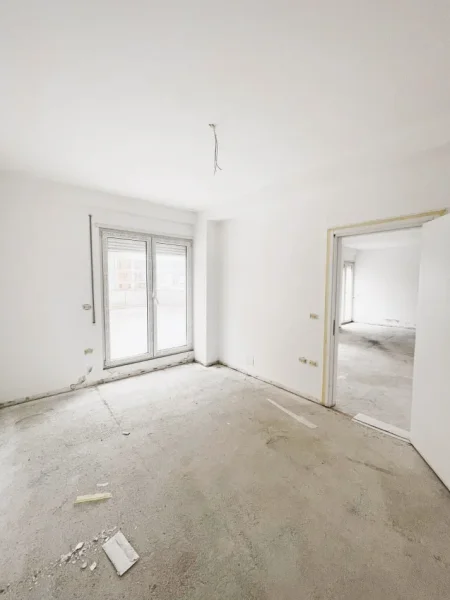 Tirane, shitet apartament 1+1 , 76 m² (Komuna e Parisit)