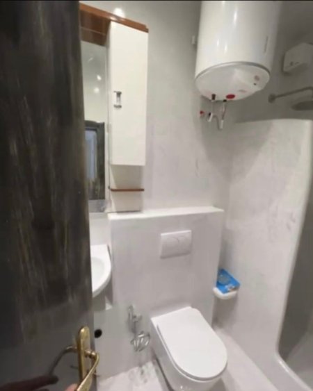 Tirane, jepet me qera apartament 1+1 Kati 1, 70 m² 350 € (Yzberisht)